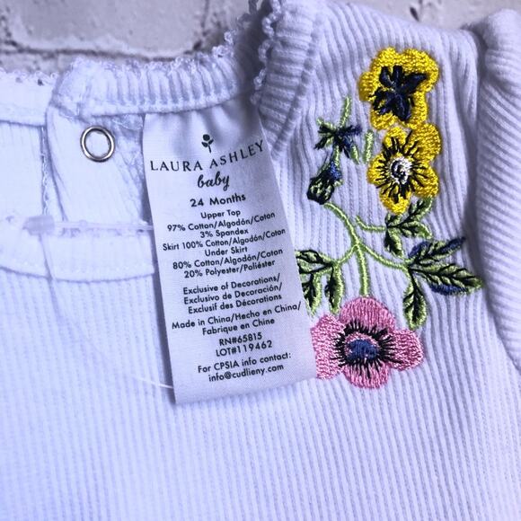 Laura Ashley Baby Girl Matching Set Sz 24M - Picture 11 of 11